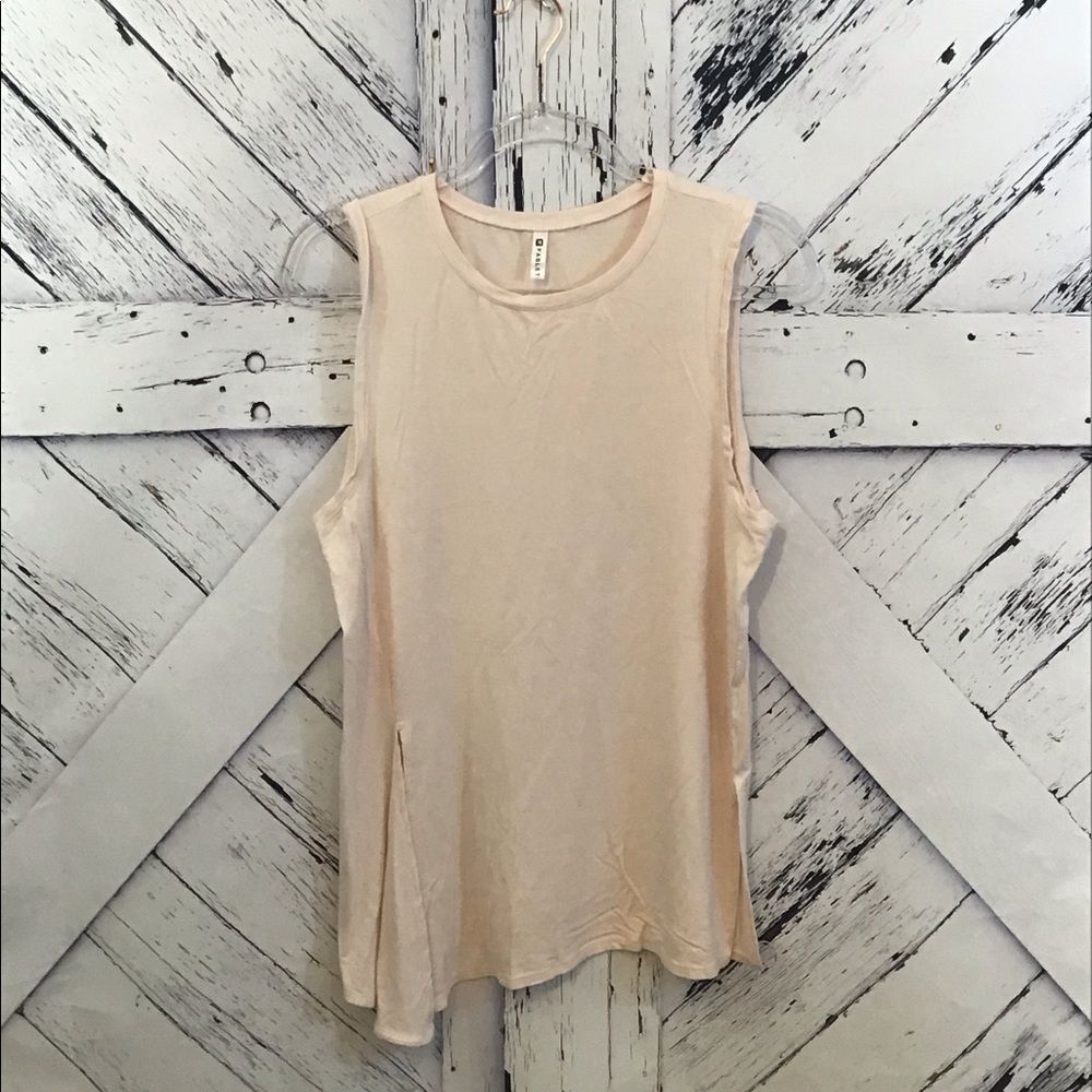 Fabletics Muscle Tank Blush with Front slits GUC